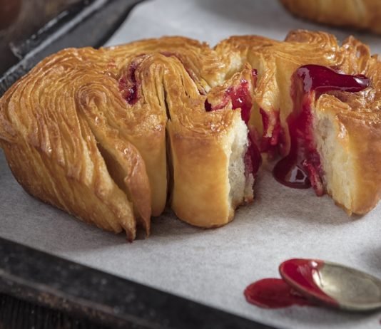 Özgün “Kruvasan” ve “Brioche” Lezzetleri Karim Bourgi Dokunuşuyla İlk Kez Özsüt’lerde!
