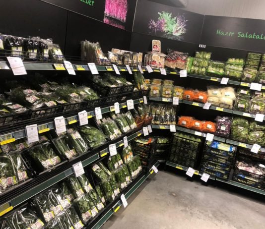 Metro Marketlerde Sebze ve Meyveler Paketli ve Güvenli