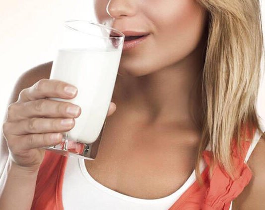 Günde İki Bardak Süt İle Reflü Oluşumunu Engelleyin Günde iki bardak süt ile reflü oluşumunu engelleyin