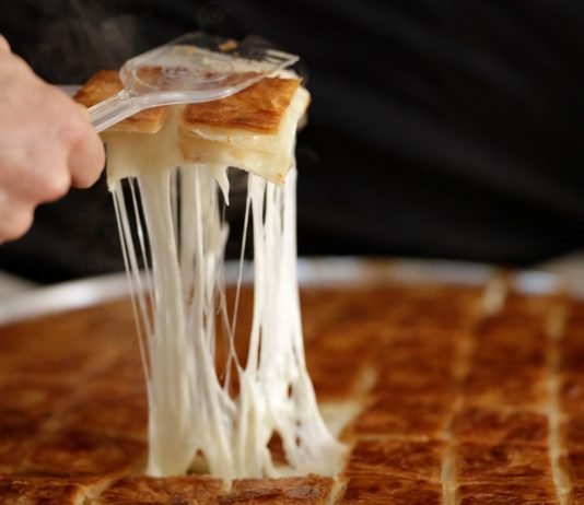 Uzadıkça Uzayan Efsane Lezzet: ‘Levent Börek’ Levent Börek
