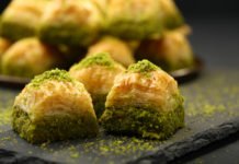 Bayramda Mideye Zarar Veren 10 Önemli Hata! baklava