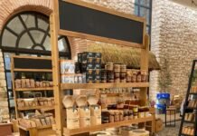 Datça Murat Çiftliği İş Birliği İle Fişekhane Ekolojik Pazar Açıldı Ekolojik pazar