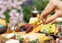 Sıx Senses Kocataş Mansıons, Avlu Restaurant’ın Ünlü Pazar Kahvaltısı Yeniden Başlıyor SIX SENSES KOCATAS MANSIONS,