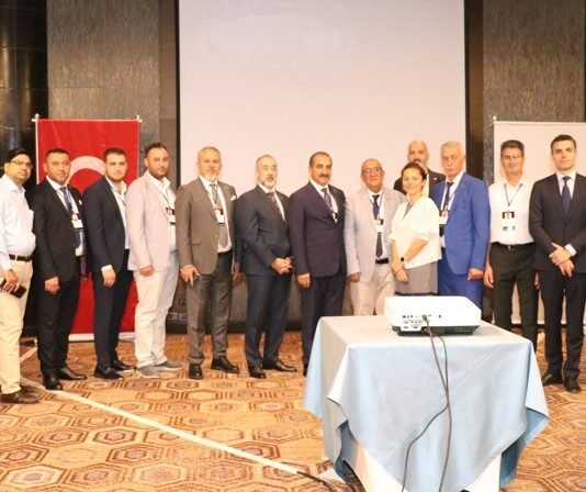 Hintlilerin sofralarını, Türk meyve sebzeleri süsleyecek hint sofralarini turk meyve sebze