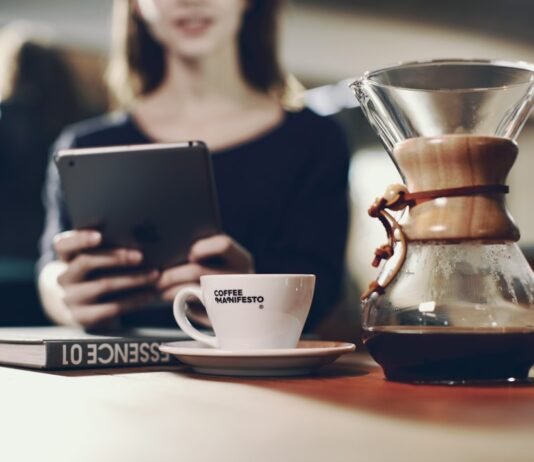 Küçük, Tatlı Bir Kafe Açmadan Önce Bilinmesi Gerekenler Küçük, tatlı bir kafe açmadan önce bilinmesi gerekenler