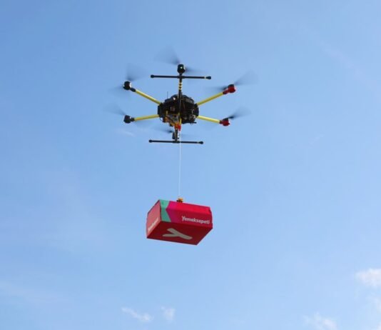 Yemeksepeti, Drone’la İlk Yemek Teslimatını Başarıyla Gerçekleştirdi Yemeksepeti, Drone’la İlk Yemek Teslimatını Başarıyla Gerçekleştirdi