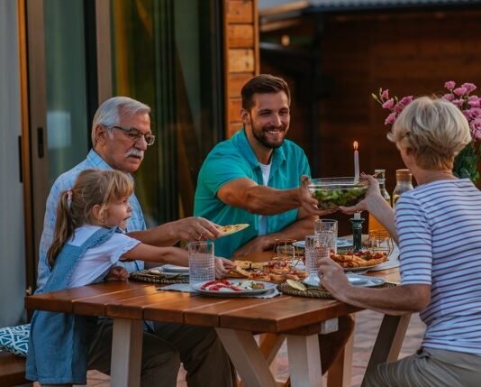 Türkiye’de Yemeğin Öncüsü ve Lideri Yemeksepeti’nden 1 Milyar Sipariş Başarısı Yemeksepeti’nden 1 Milyar Sipariş Başarısı