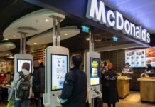 Mcdonald’s Türkiye’nin Son Teknoloji Dijital Sipariş Ekranları İlk Kez Sabiha Gökçen Havalimanı’nda! McDonald’s Türkiye’nin son teknoloji dijital sipariş ekranları